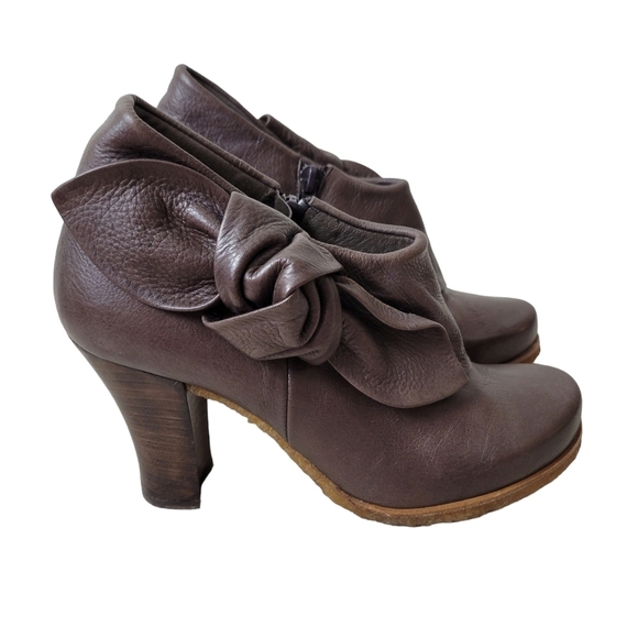 Anthropologie | Giraudon Accoutrement Leather Bow Ankle Booties Brown Academia - Picture 5 of 12